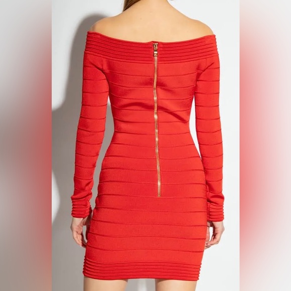 Off-shoulder Knitted Mini Dress - Picture 3 of 6